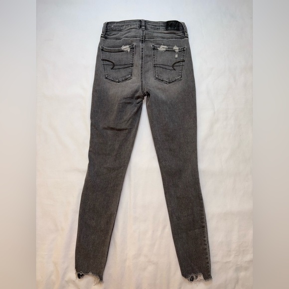 American Eagle Size 0 Black Distressed Super Hi Rise Skinny Jegging Jeans - Picture 9 of 10
